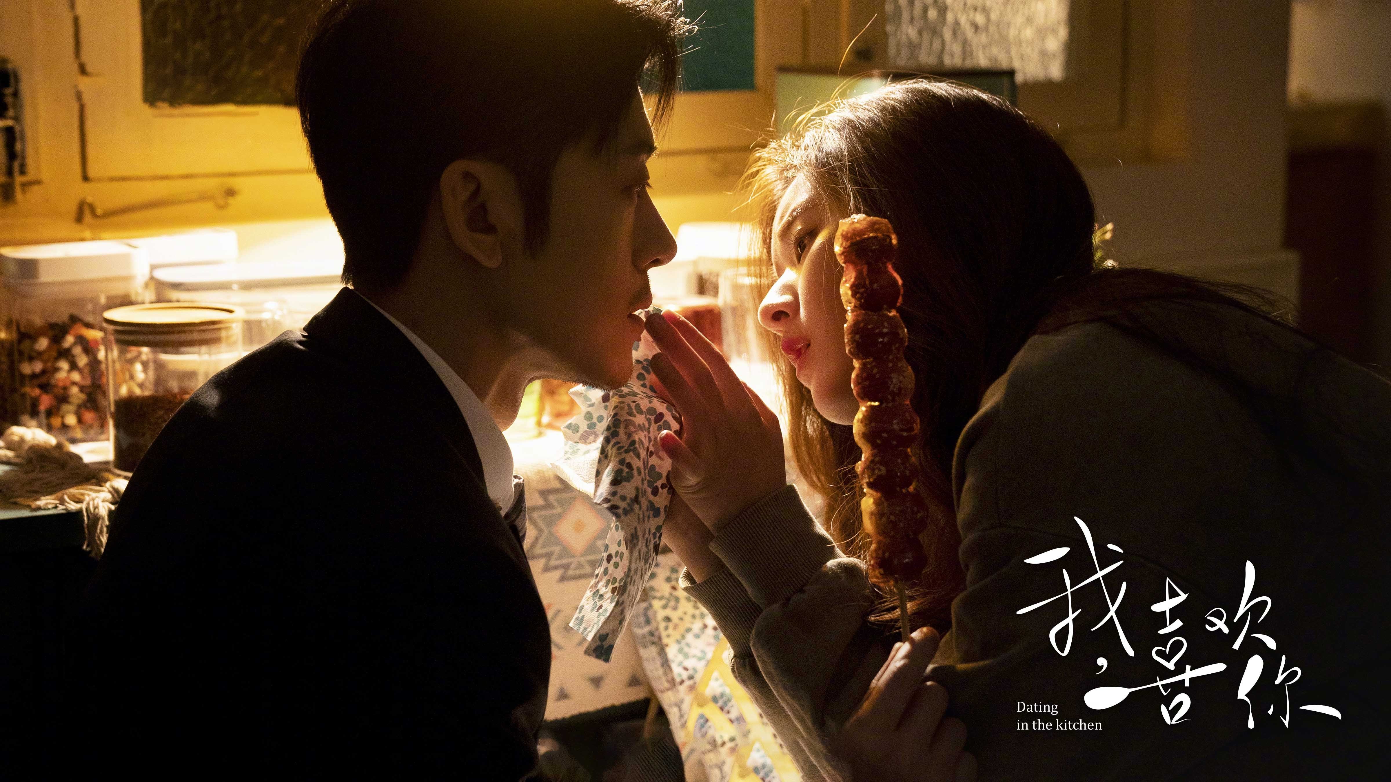 特色农村篮球运动持续火热，带动乡村振兴新篇章，乡村篮球比赛