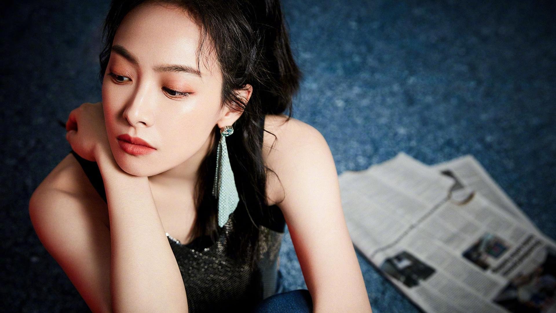 勇士压哨战胜尼克斯，系列赛焦点战中库里砍下47分，今天勇士打尼克斯