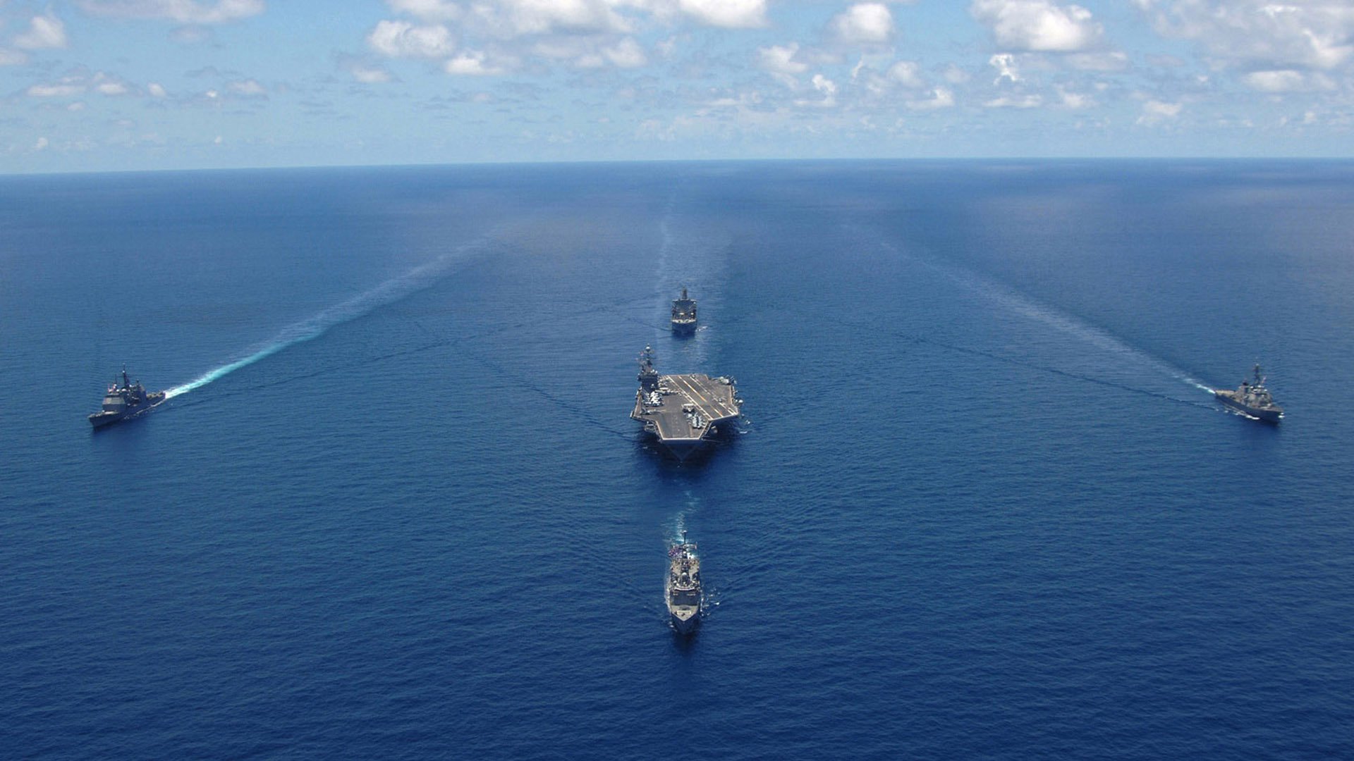 皇家社会传控精准压缩对方进攻区域，皇家社会在实况