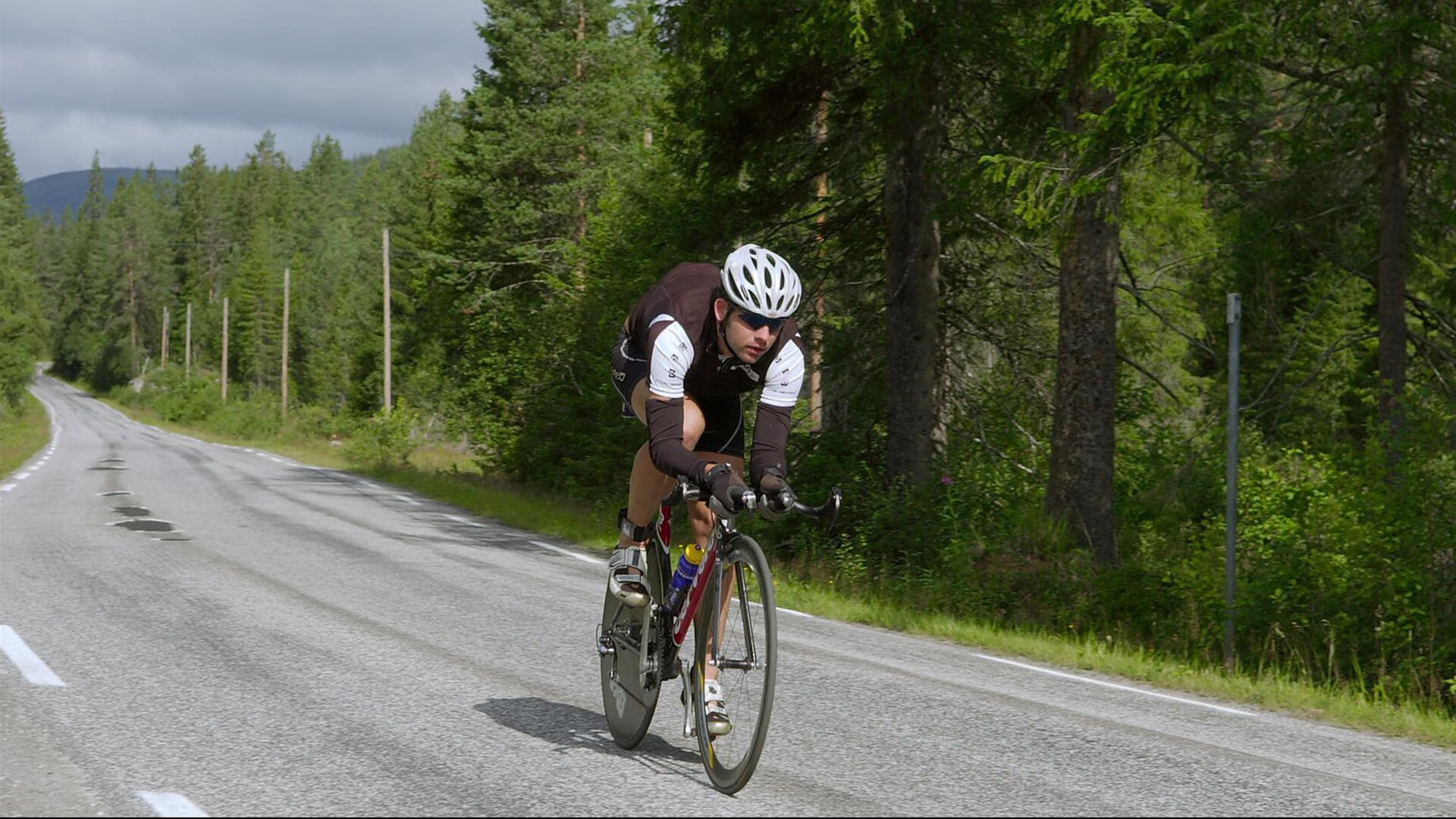 《女性玩家崭露头角：电竞舞台越发多元化》，女性玩家的头像