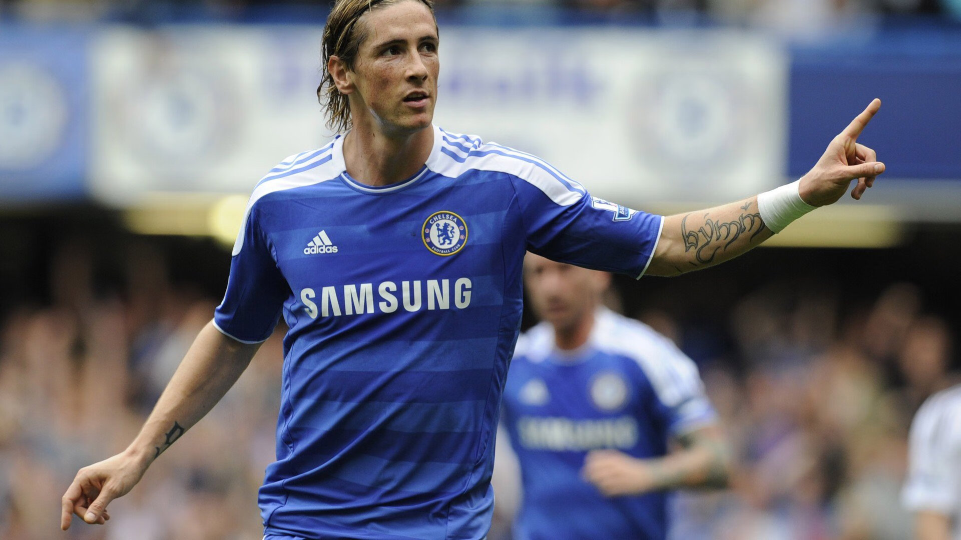 开云体育网页入口-争夺欧冠席位：积分榜激烈追逐，谁能出线？，欧冠总积分排名